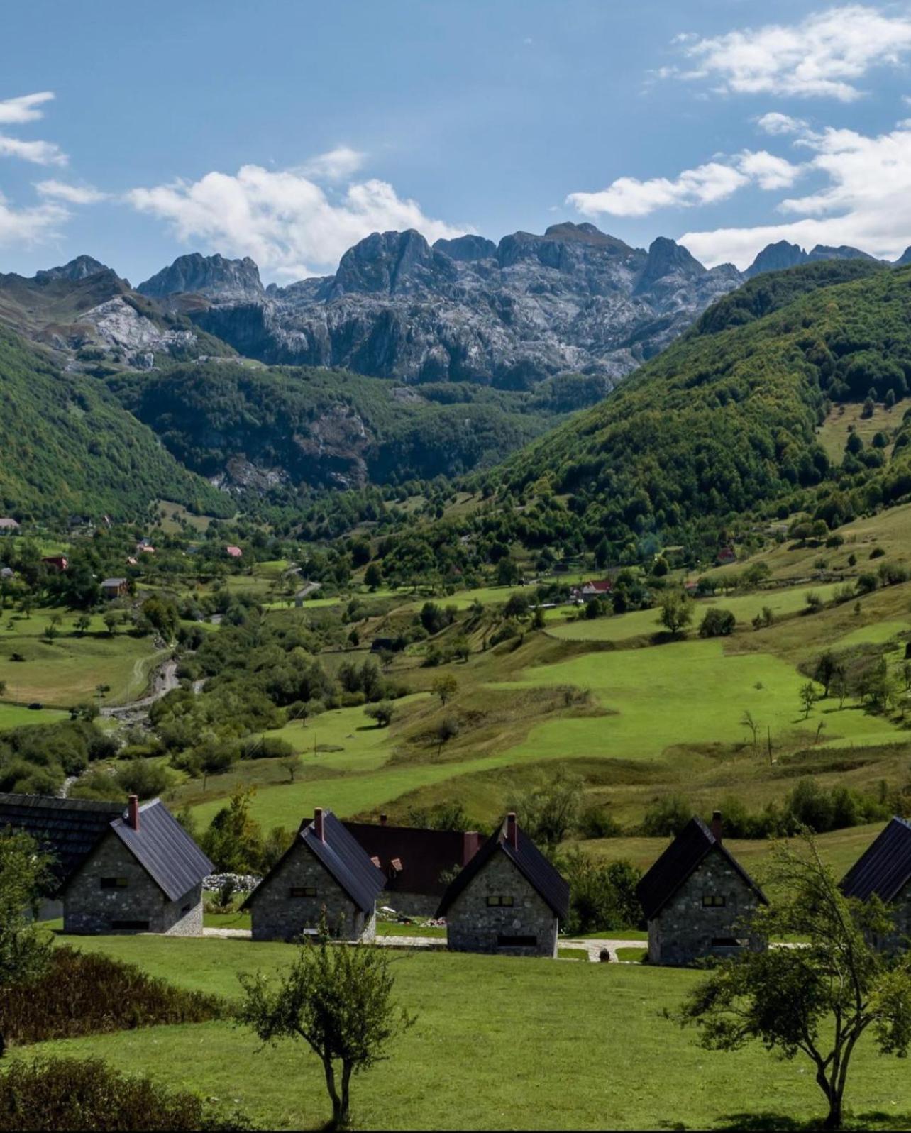 Vila Alpini Lepushe 外观 照片